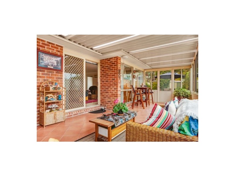 35 Teragalin Drive, Chain Valley Bay NSW 2259