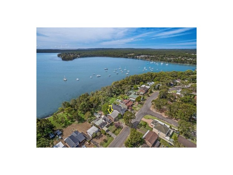 14 Lloyd Avenue, Chain Valley Bay NSW 2259