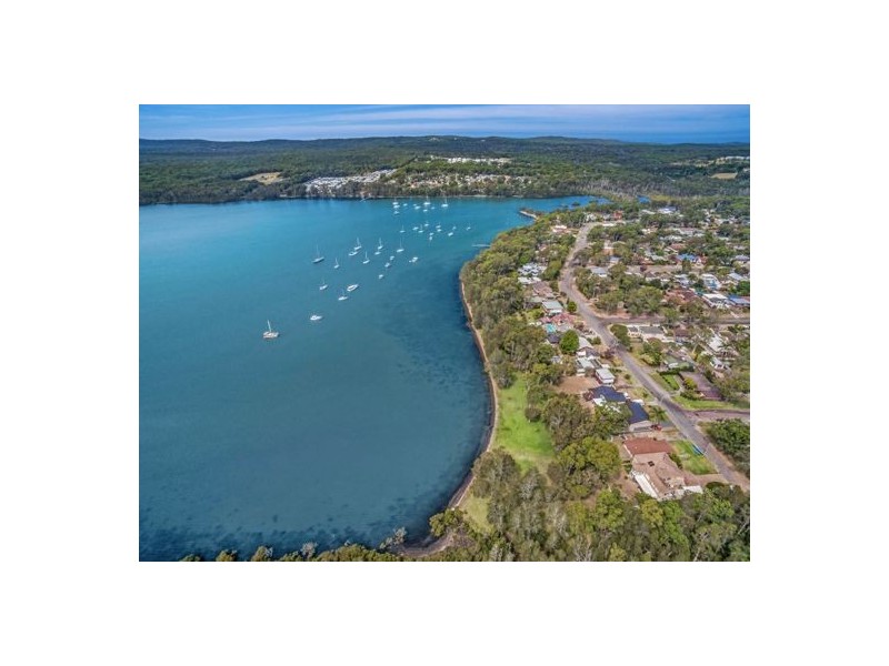 14 Lloyd Avenue, Chain Valley Bay NSW 2259