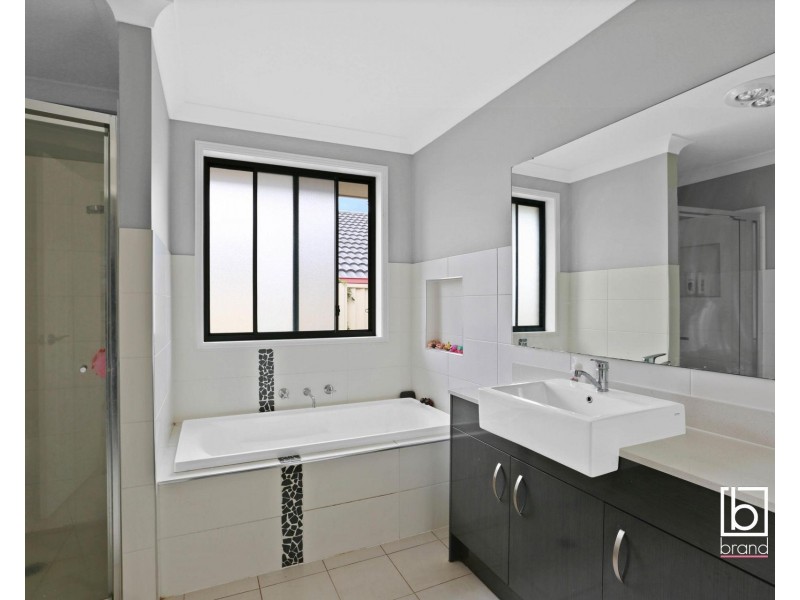 29 Teragalin Drive, Chain Valley Bay NSW 2259