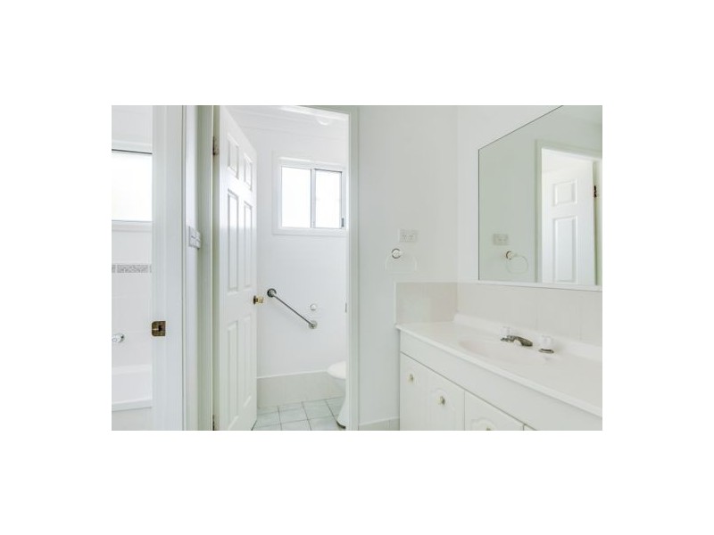 2/3 Wilson Street, Toukley NSW 2263