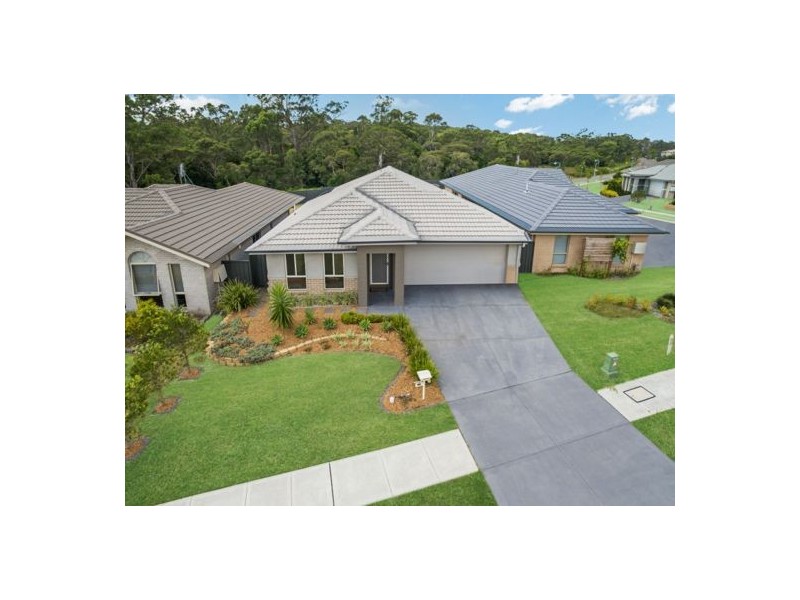 10 Florin Place, Wadalba NSW 2259