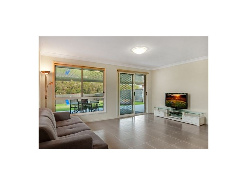 10 Florin Place, Wadalba NSW 2259