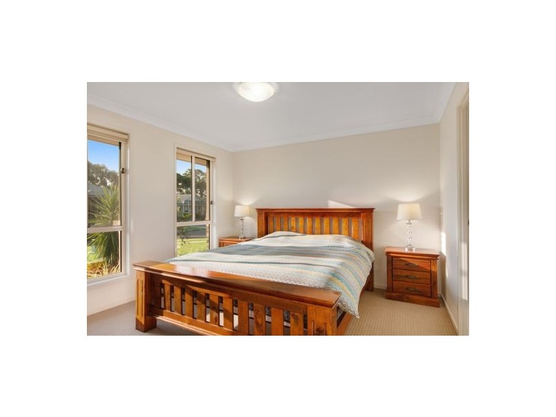 10 Florin Place, Wadalba NSW 2259