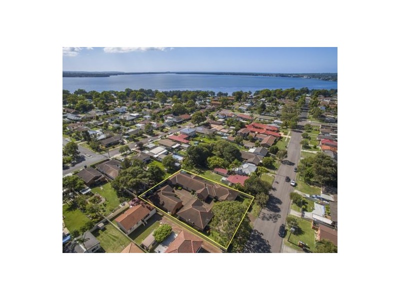 2/37-39 Ocean View Road, Gorokan NSW 2263