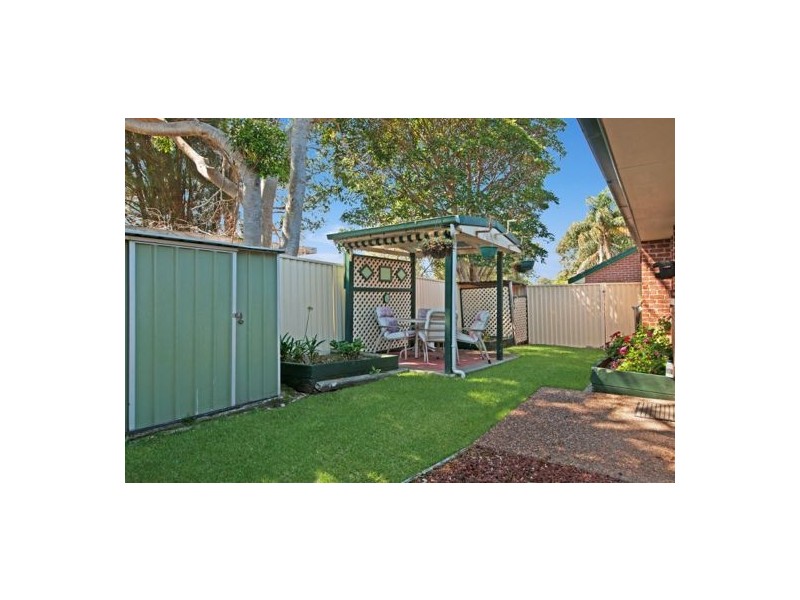 2/37-39 Ocean View Road, Gorokan NSW 2263