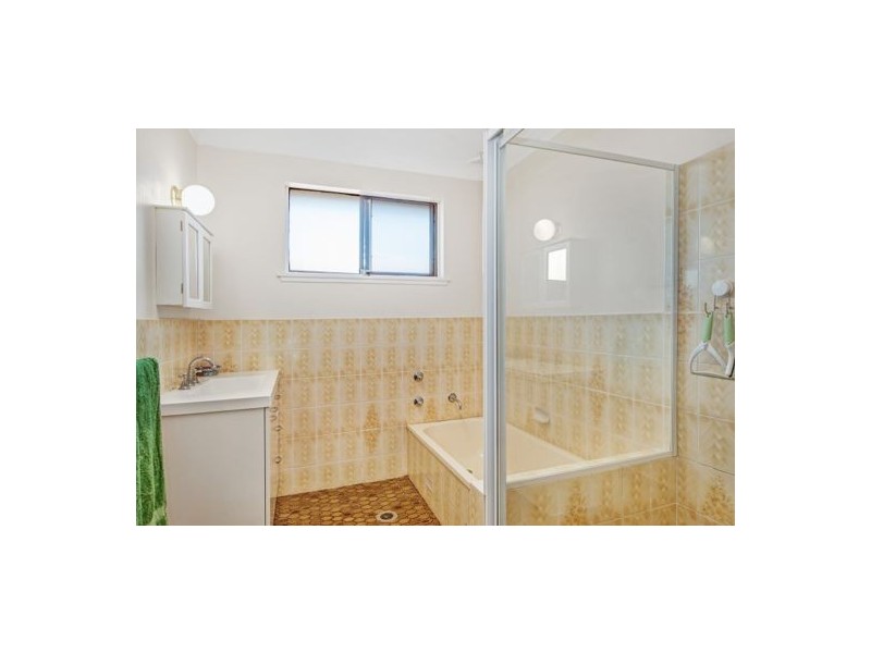 8 Clark Road, Noraville NSW 2263