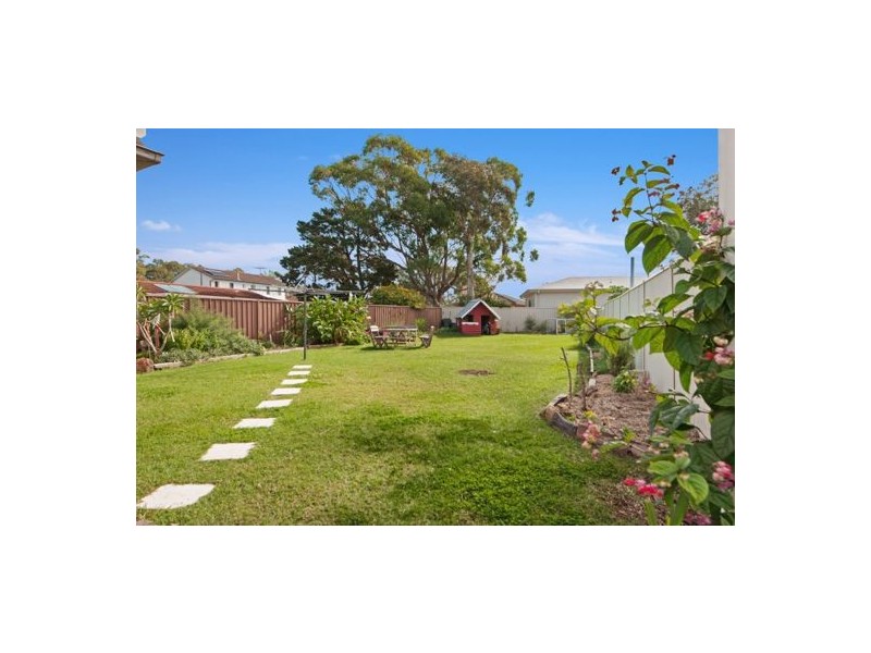 8 Clark Road, Noraville NSW 2263