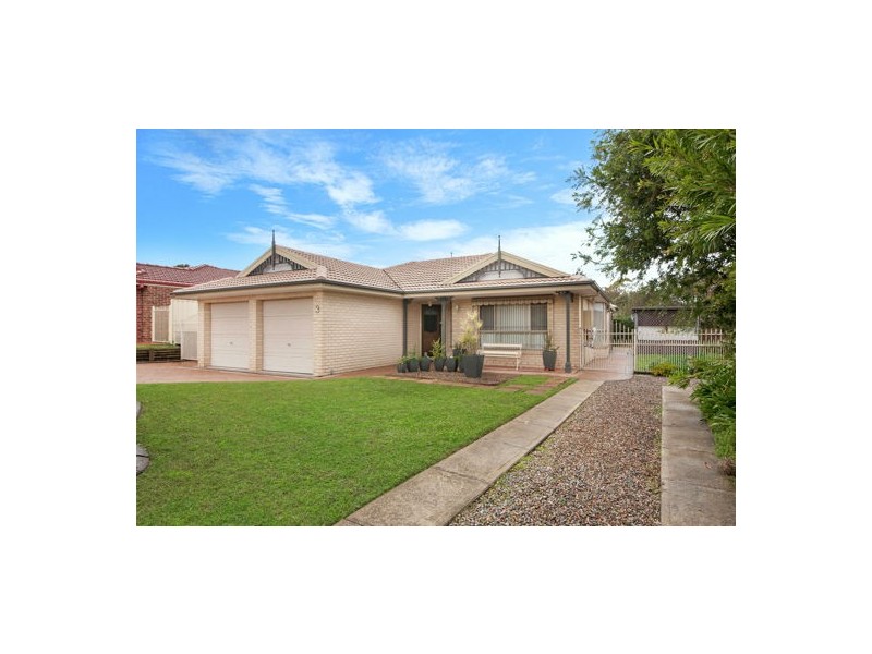 3 Baden Close, Kanwal NSW 2259