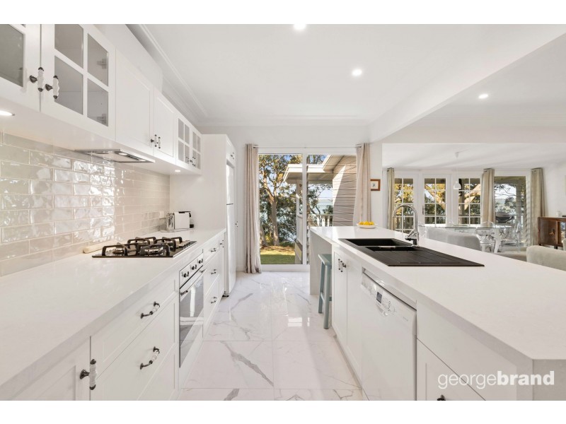 22 Tuggerawong Road, Wyongah NSW 2259