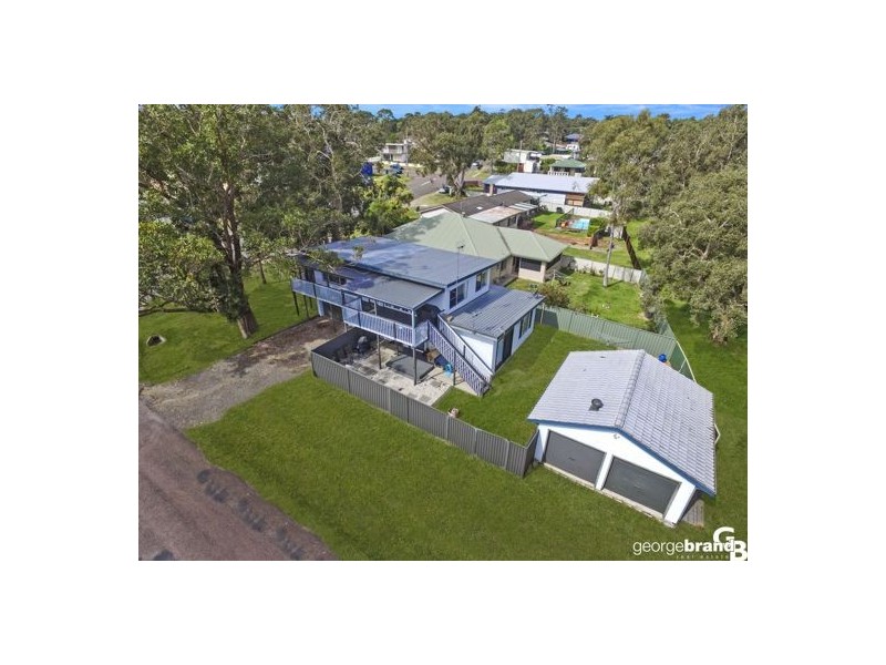 16 Acacia Avenue, Lake Munmorah NSW 2259