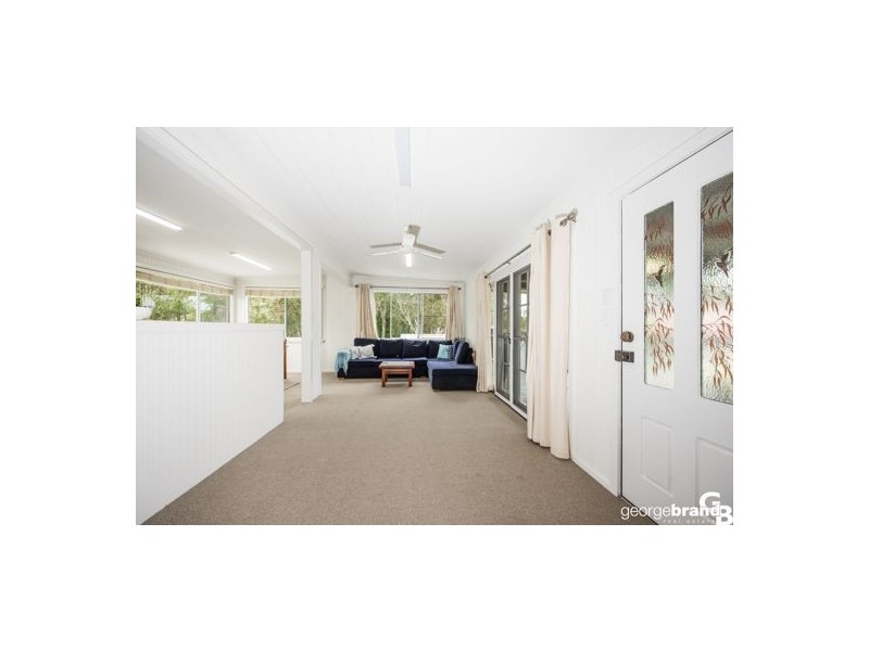 16 Acacia Avenue, Lake Munmorah NSW 2259