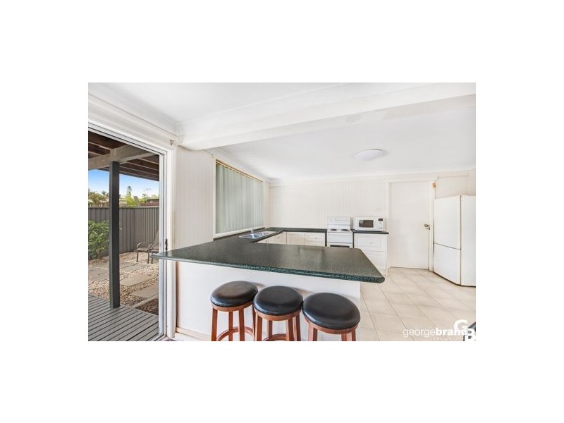 16 Acacia Avenue, Lake Munmorah NSW 2259