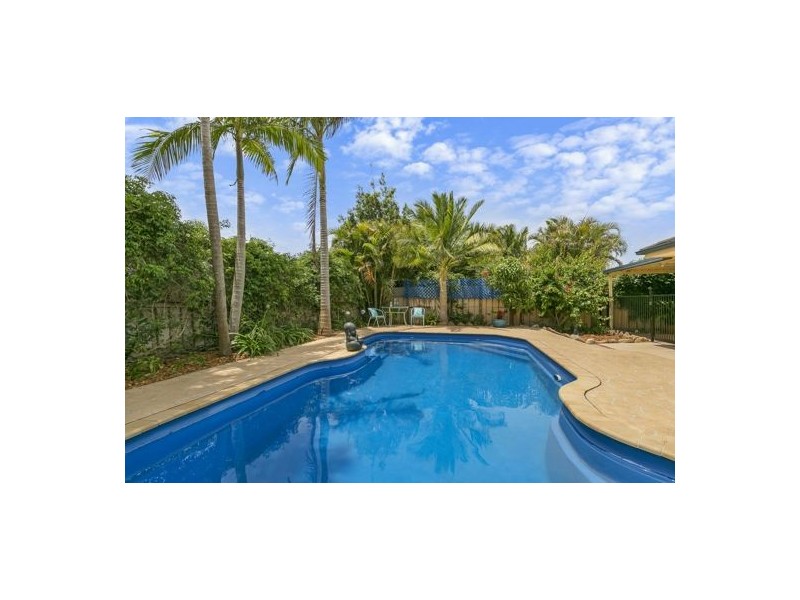 25 Acacia Ave, Lake Munmorah NSW 2259