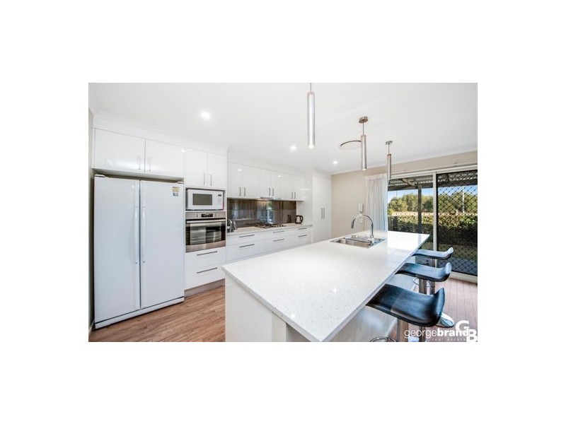 11 Caralee Place, Tumbi Umbi NSW 2261
