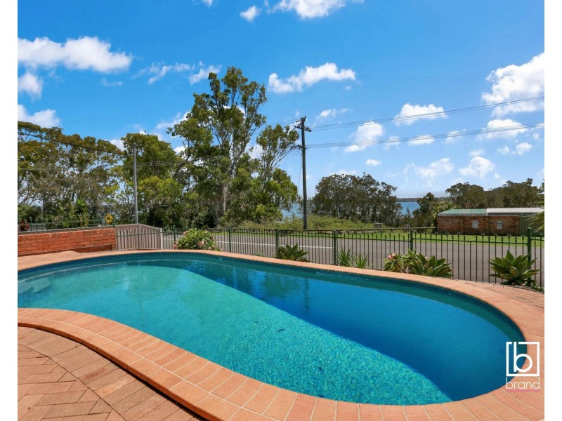 3 First Avenue, Toukley NSW 2263