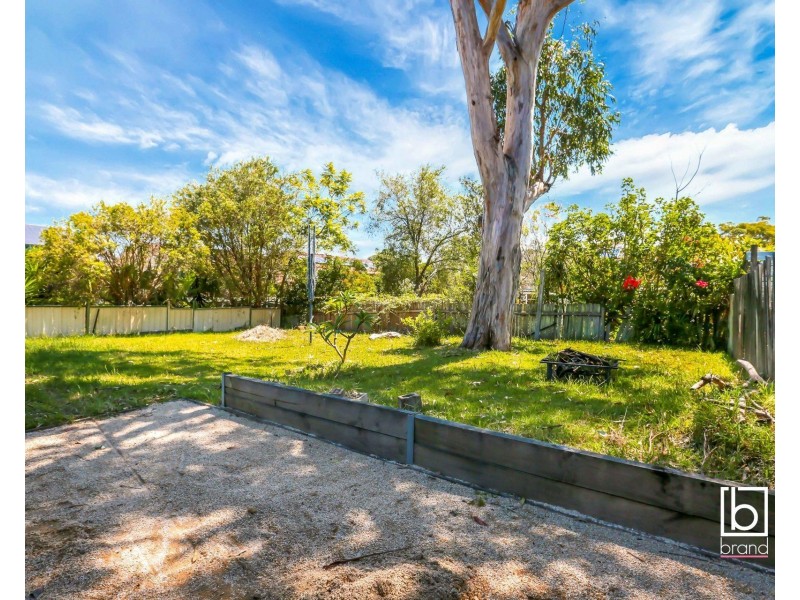 2 Dianne Avenue, Lake Munmorah NSW 2259