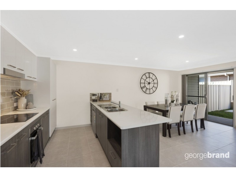 2 Regatta Way, Summerland Point NSW 2259