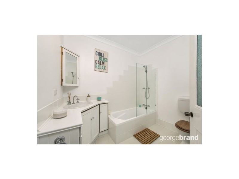 12 Sandra Street, Fennell Bay NSW 2283