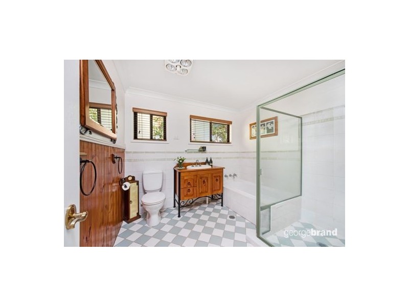 10 Moola Road, Buff Point NSW 2262