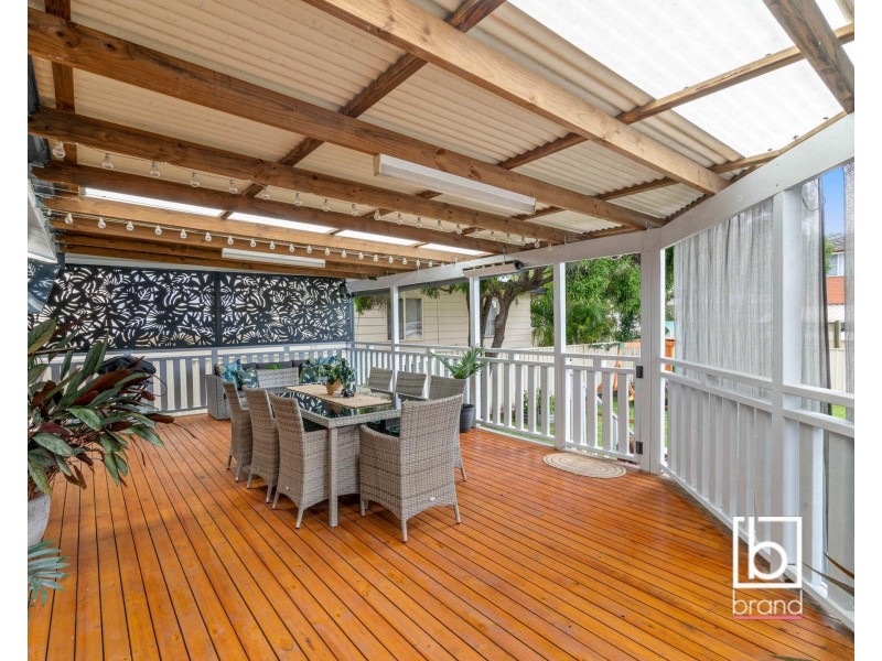 11 Carinya Street, Charmhaven NSW 2263