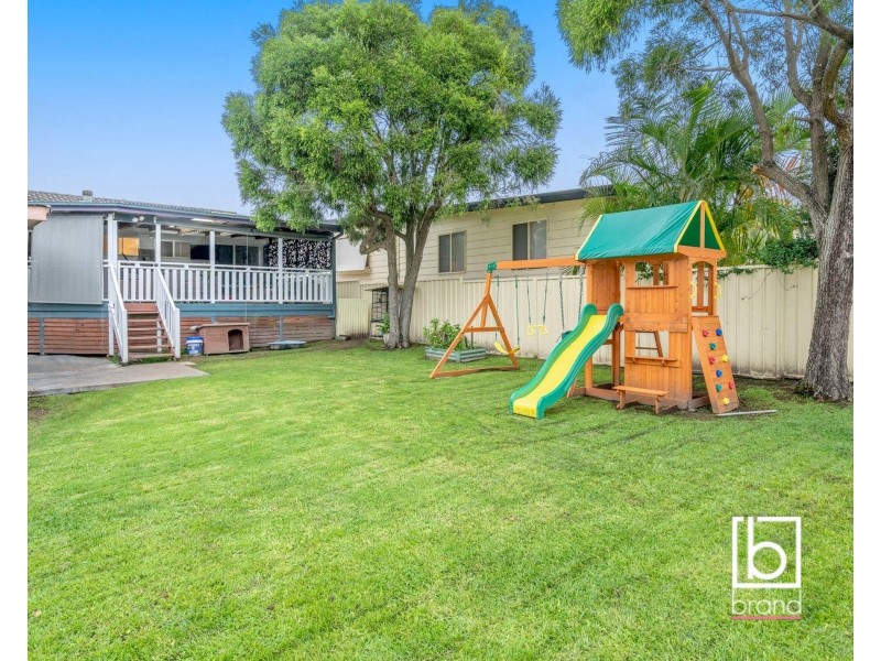 11 Carinya Street, Charmhaven NSW 2263