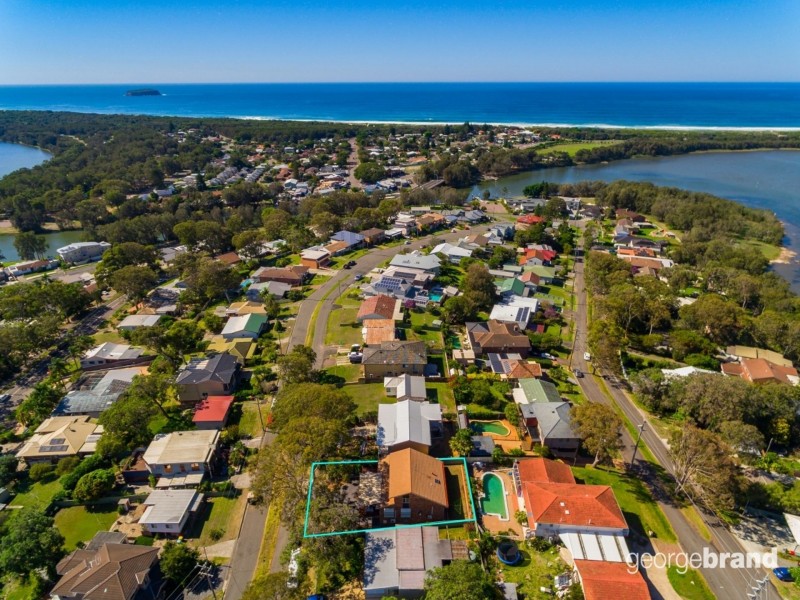 32 Kailua Ave, Budgewoi NSW 2262