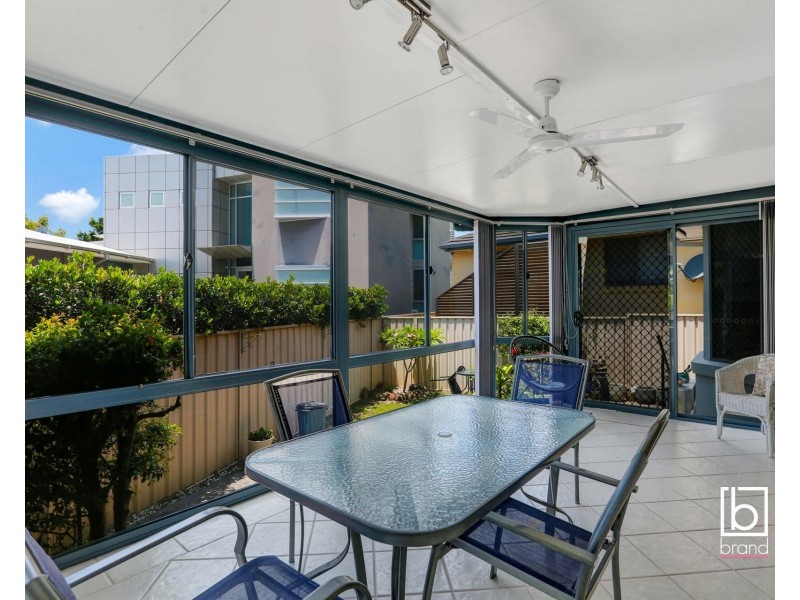 2/8 Diamond Head Drive, Budgewoi NSW 2262