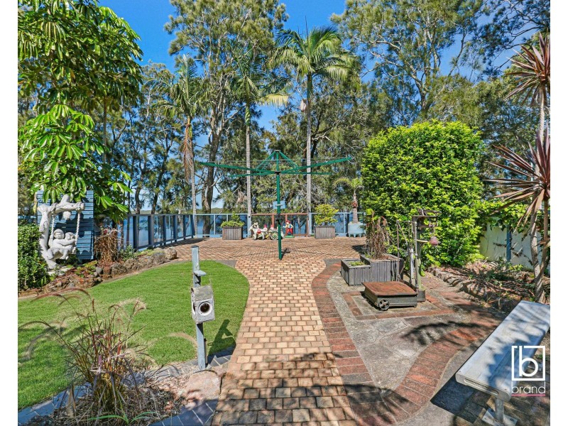24 Diamond Head Drive, Budgewoi NSW 2262