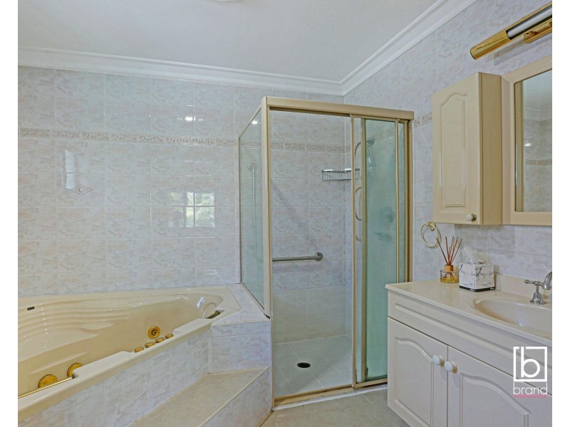 24 Diamond Head Drive, Budgewoi NSW 2262