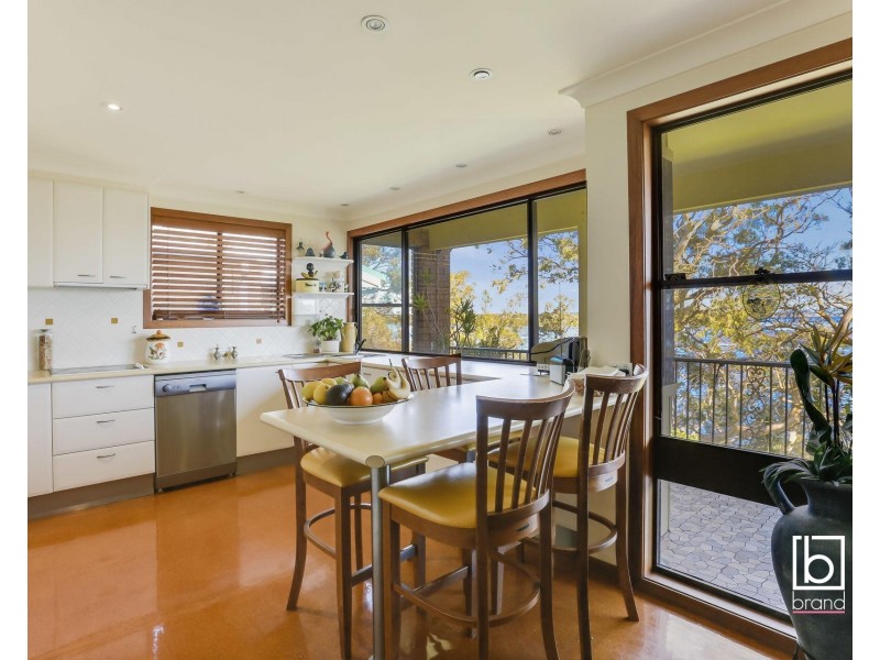 64 Diamond Head Drive, Budgewoi NSW 2262
