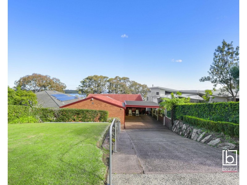 64 Diamond Head Drive, Budgewoi NSW 2262