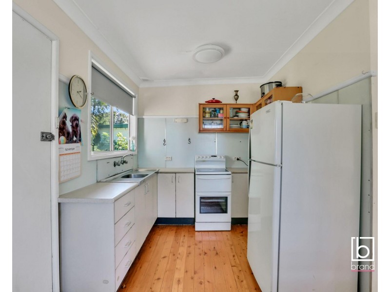 14 Una Avenue, Charmhaven NSW 2263