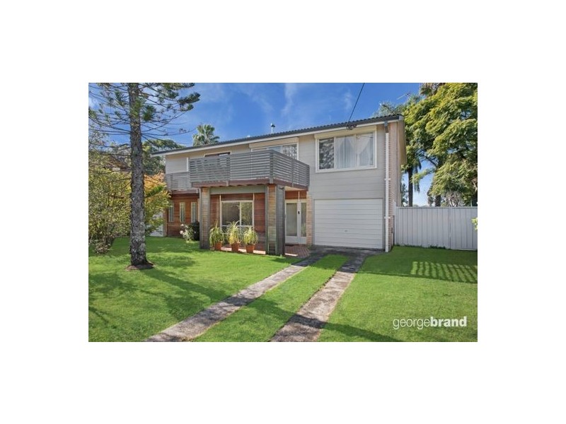 15 Althea Place, Point Clare NSW 2250