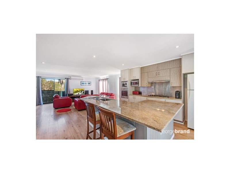 15 Althea Place, Point Clare NSW 2250