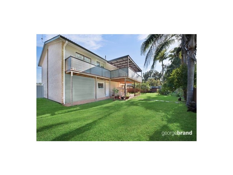 15 Althea Place, Point Clare NSW 2250