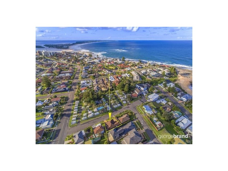 3 Narrawa Avenue, Blue Bay NSW 2261
