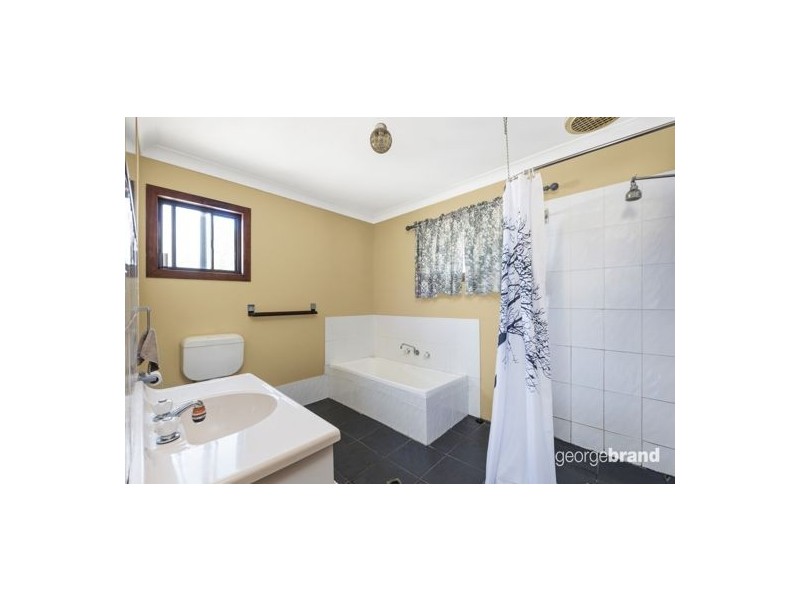70 Muraban Road, Summerland Point NSW 2259