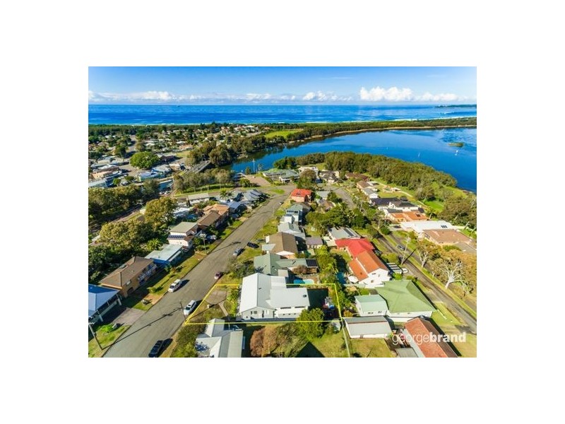 12 Kailua Avenue, Budgewoi NSW 2262
