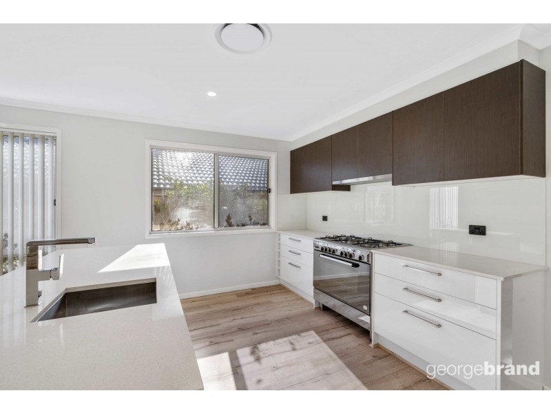 4 Spinnaker Place, Lake Munmorah NSW 2259