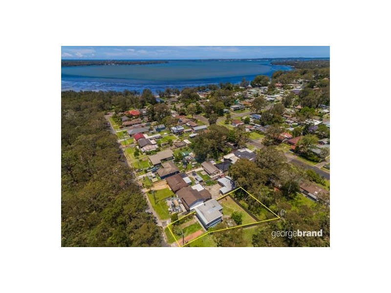 24 Lowana Avenue, Charmhaven NSW 2263