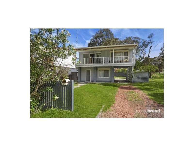 24 Lowana Avenue, Charmhaven NSW 2263