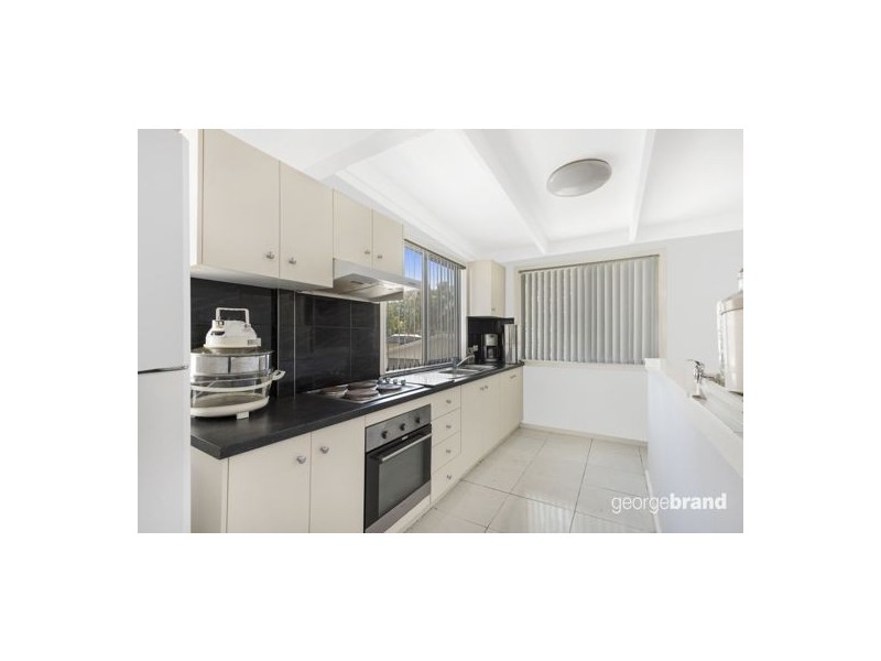 24 Lowana Avenue, Charmhaven NSW 2263