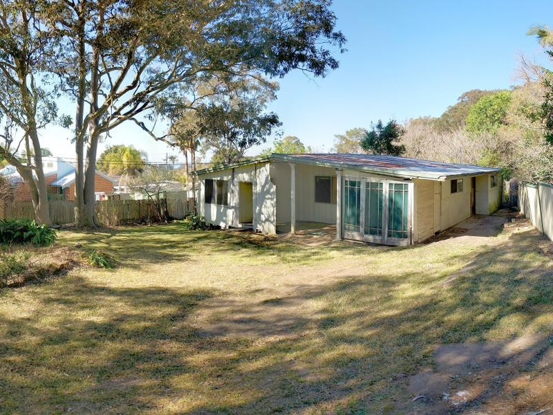 52 Wahroonga Road, Kanwal NSW 2259