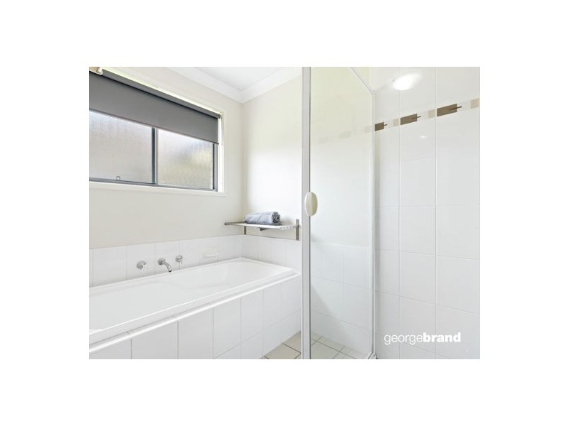 8 Albert Warner Drive, Warnervale NSW 2259