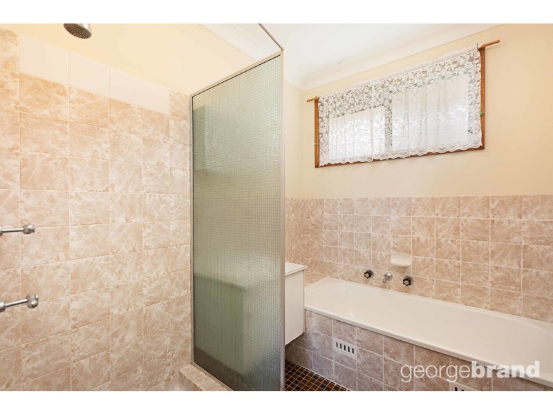 19 Dillon Road, Wamberal NSW 2260