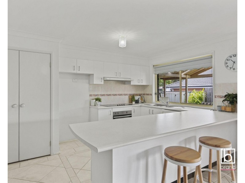 4 Duntroon Close, Hamlyn Terrace NSW 2259