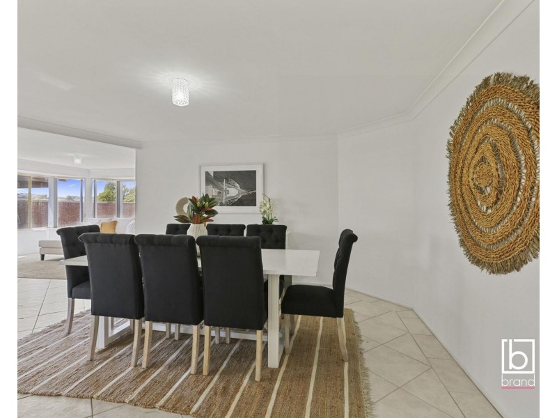 4 Duntroon Close, Hamlyn Terrace NSW 2259