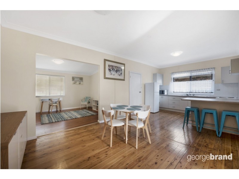 11 Glenlake Avenue, Toukley NSW 2263