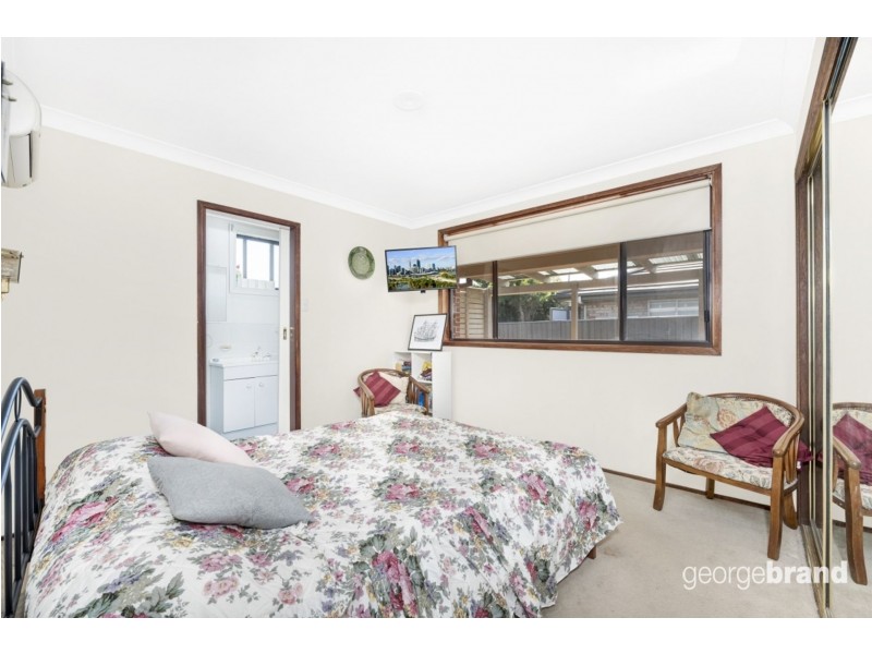 43 Pacific Highway, Lake Haven NSW 2263